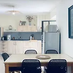 Au Bord De La Riviere Avec Terrasse, Internet Et Jardin - Fr-1-653-271 Saint-Maurice-des-Lions