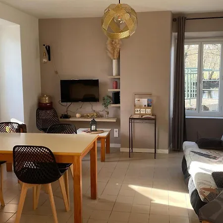 Holiday home Au Moulin: Confort Moderne Avec Terrasse Et Wifi - Fr-1-653-271