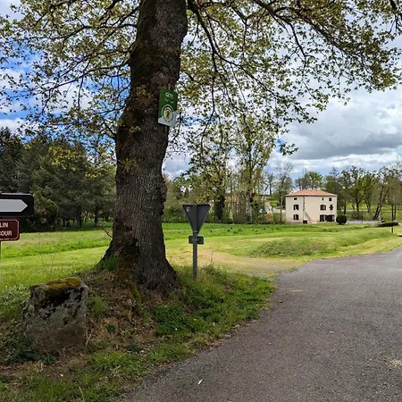 Au Moulin: Confort Moderne Avec Terrasse Et Wifi - Fr-1-653-271 Saint-Maurice-des-Lions