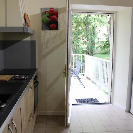 Au Bord De La Riviere Avec Terrasse, Internet Et Jardin - Fr-1-653-271 Дом отдыха Saint-Maurice-des-Lions