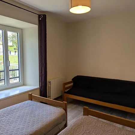 Au Bord De La Riviere Avec Terrasse, Internet Et Jardin - Fr-1-653-271 * Saint-Maurice-des-Lions