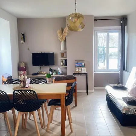 Nyaraló Au Bord De La Riviere Avec Terrasse, Internet Et Jardin - Fr-1-653-271
