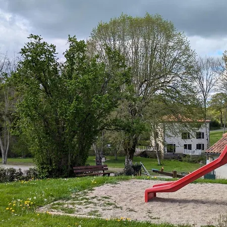 Au Bord De La Riviere Avec Terrasse, Internet Et Jardin - Fr-1-653-271 Saint-Maurice-des-Lions