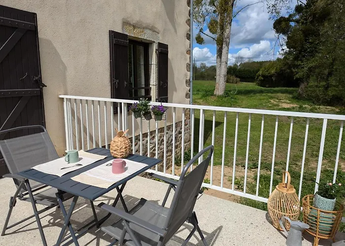 Au Bord De La Riviere Avec Terrasse, Internet Et Jardin - Fr-1-653-271 Saint-Maurice-des-Lions