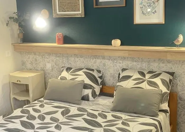 Au Bord De La Riviere Avec Terrasse, Internet Et Jardin - Fr-1-653-271 Saint-Maurice-des-Lions