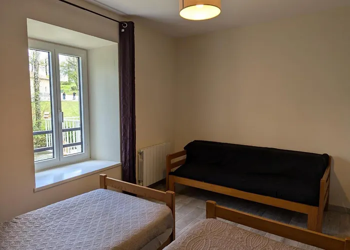 Au Bord De La Riviere Avec Terrasse, Internet Et Jardin - Fr-1-653-271 * Saint-Maurice-des-Lions