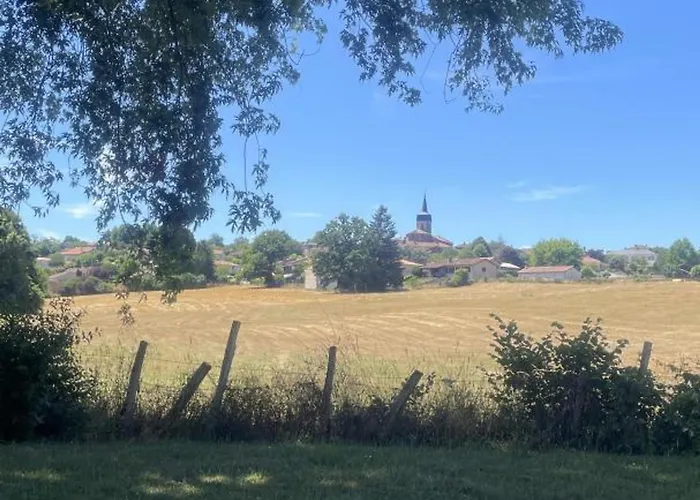 Au Bord De La Riviere Avec Terrasse, Internet Et Jardin - Fr-1-653-271 بيت للعطل Saint-Maurice-des-Lions